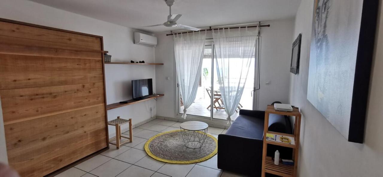 Studio Unless Summer - Saint Gilles Les Bains Εξωτερικό φωτογραφία